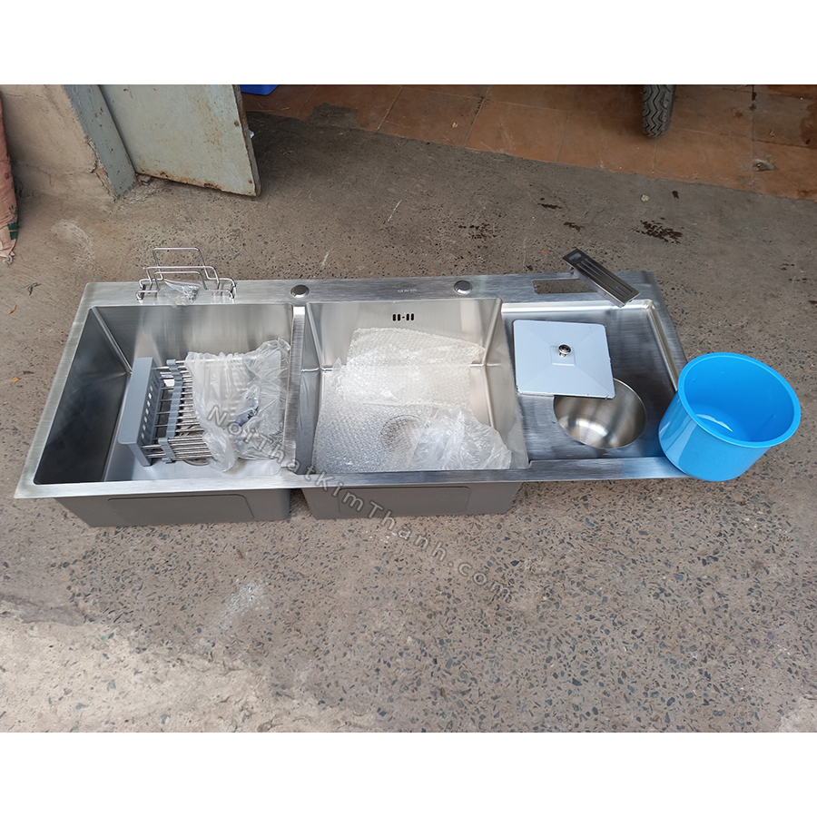 Chậu rửa chén inox 2 hộc có khay dao hố rác - ZC026