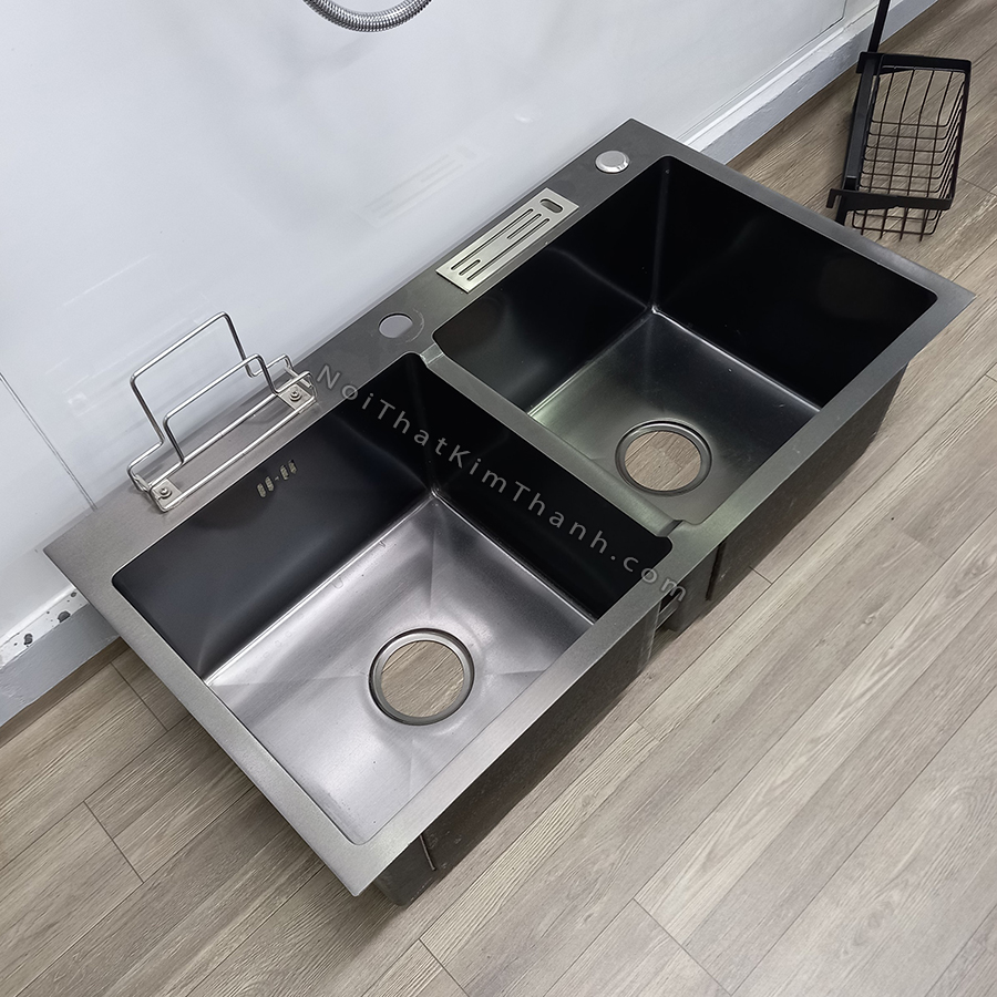 Chậu inox rửa chén 2 hố cân phủ nano có khay dao - ZC053