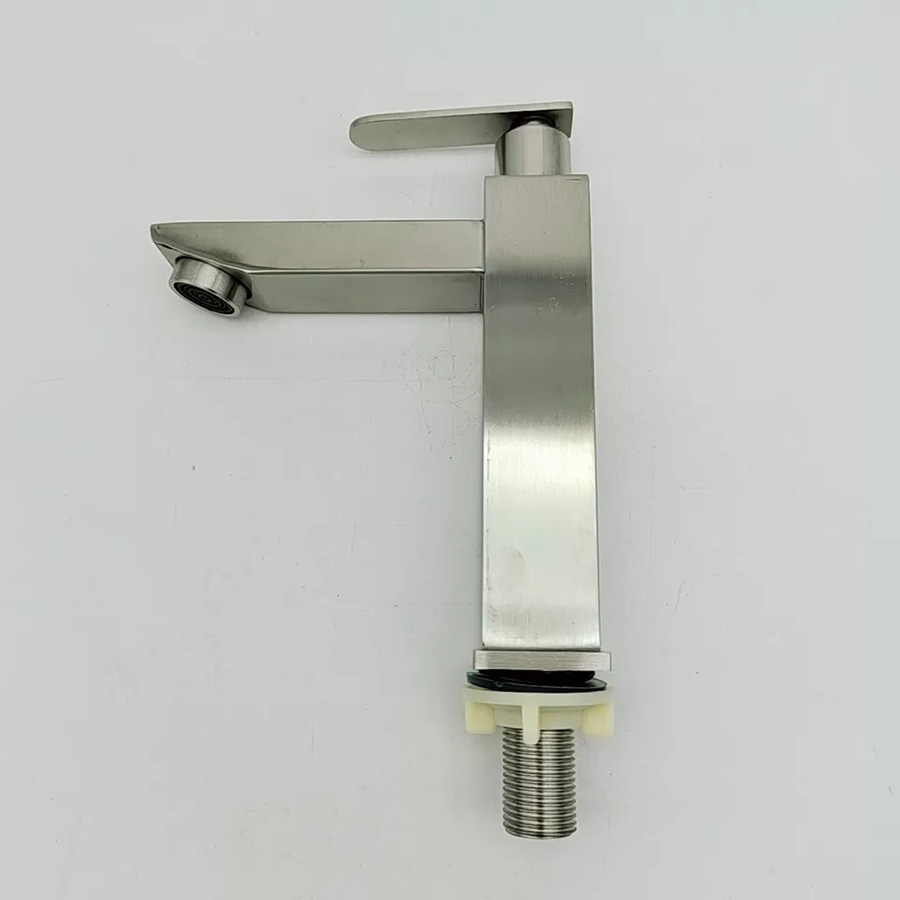 Vòi vuông lạnh lavabo - SV144