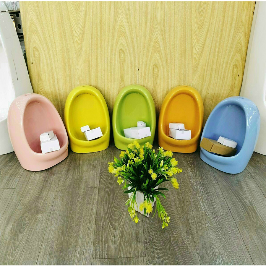 Bồn tiểu trẻ em - D642