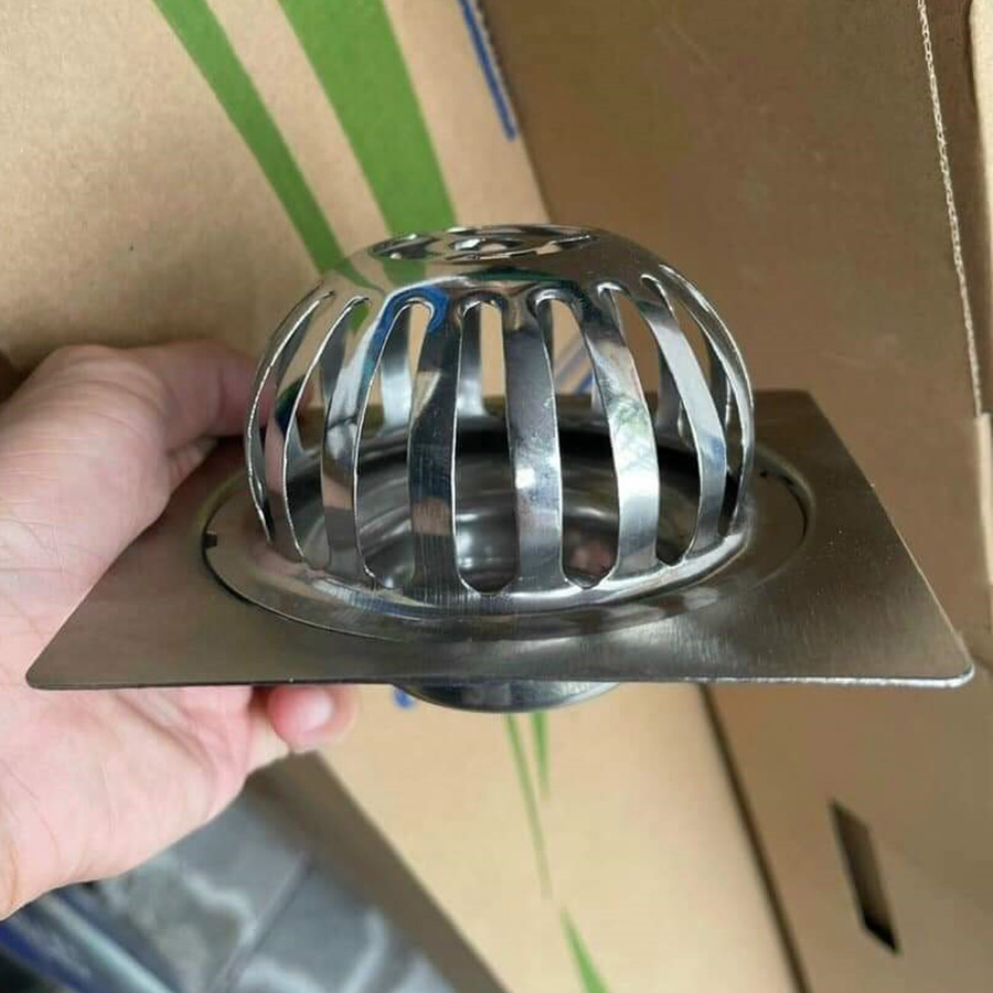 Phễu thoát nước sân thượng có cầu lọc rác - D689