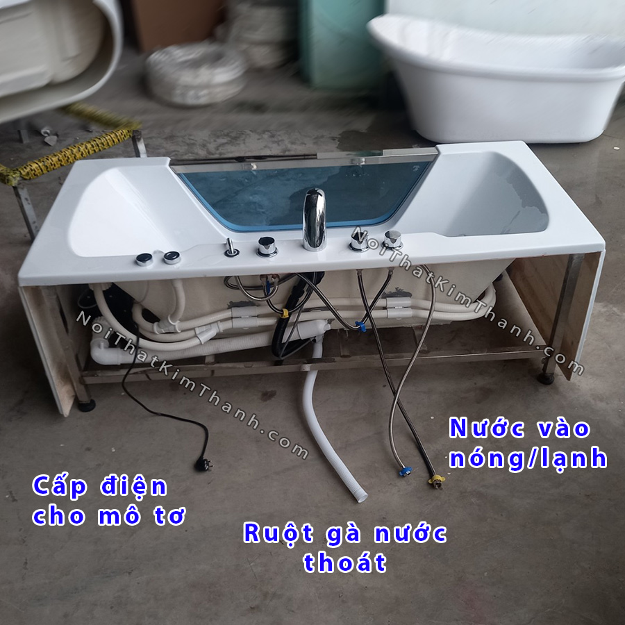 bon tam nam chu nhat co kinh bt1222 84